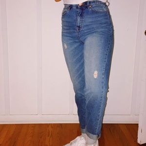 URBAN OUTFITTERS BDG mom jeans